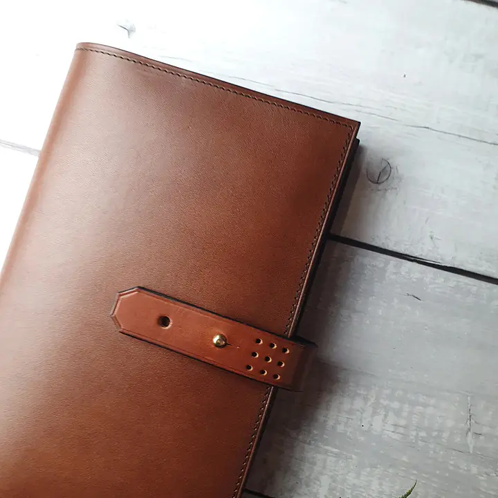 'Laurel' The Bespoke Handmade Luxury Leather Notebook / Diary A5 - Slim - Master